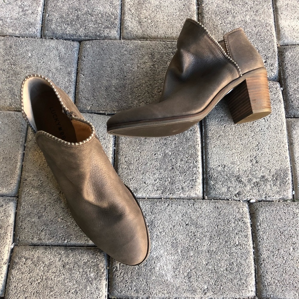 NWT Lucky Brand Pincah2 Studded Block Heel Booties in Gray size 10 - Picture 2 of 16